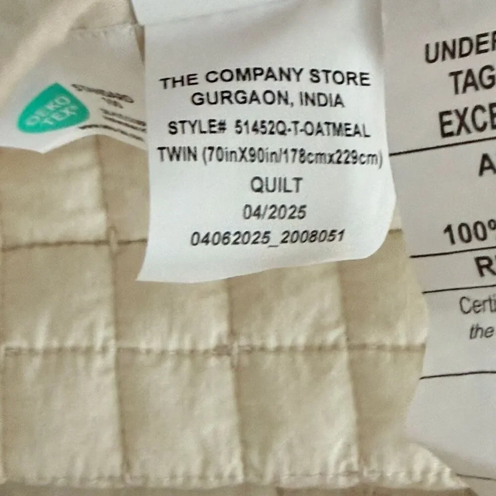 The Company Store Pintuck Oatmeal Twin Cotton Quilt New